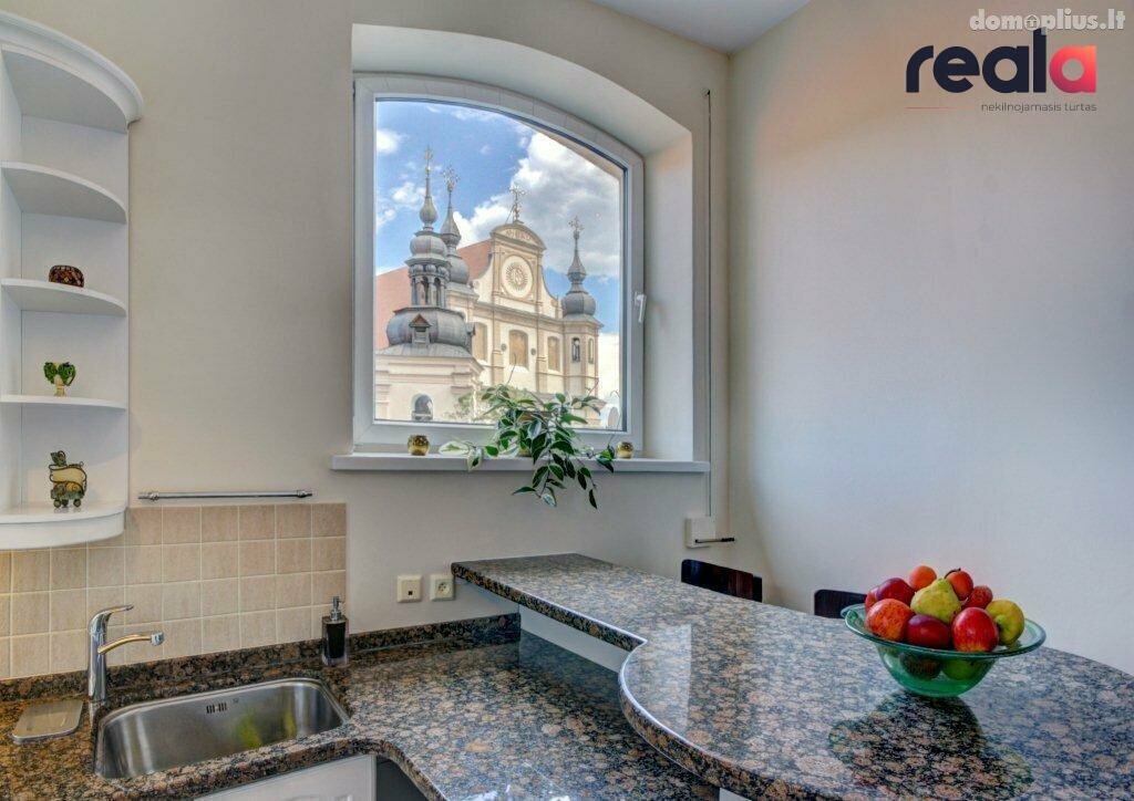 Сдаю 5 комнатную квартиру Vilniuje, Senamiestyje, Šv. Mykolo g.