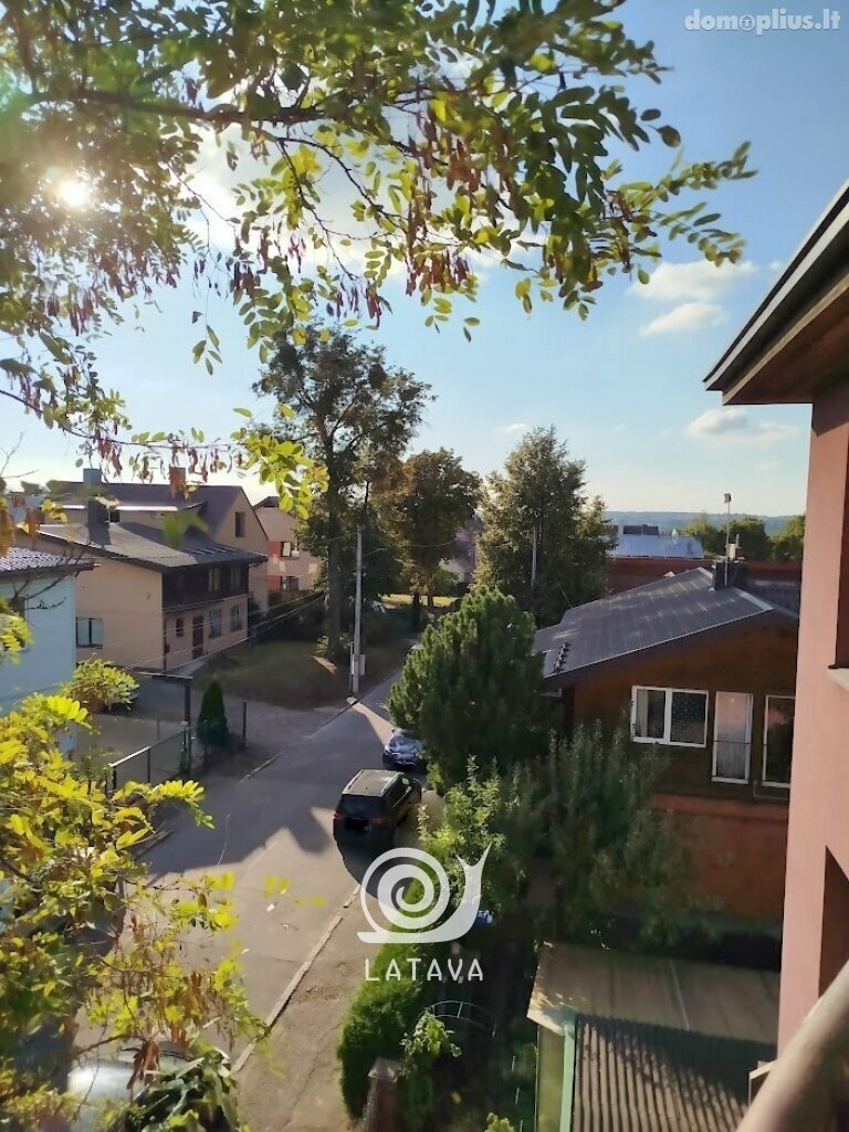 Parduodamas 3 kambarių butas Kaune, Žaliakalnyje, Biržų g.