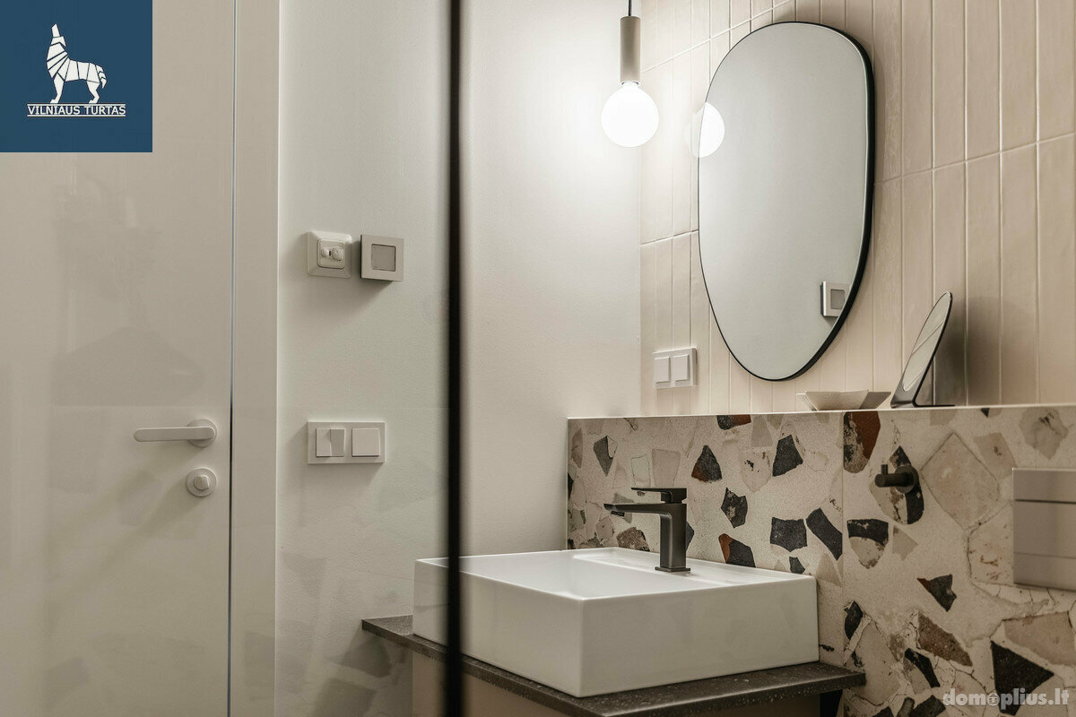 Продается 2 комнатная квартира Vilniuje, Senamiestyje, Šv. Dvasios g.