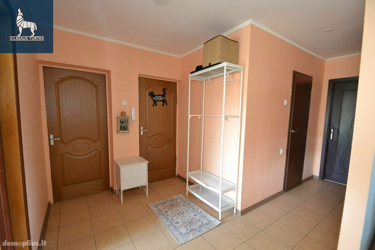 Продается 3 комнатная квартира Vilniuje, Naujininkuose, Naujininkų g.