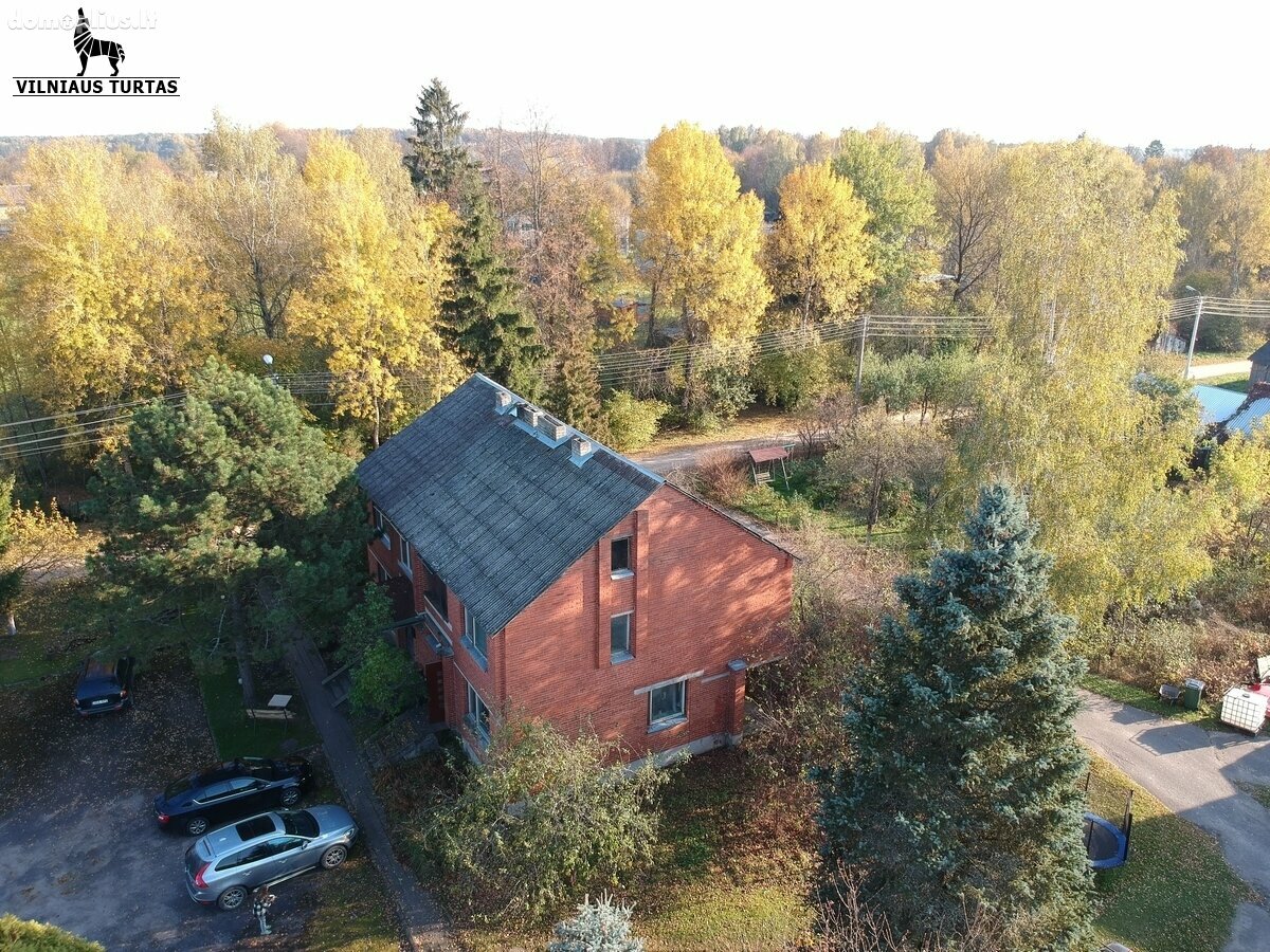 Продается 4 комнатная квартира Molėtų rajono sav., Arnionys I