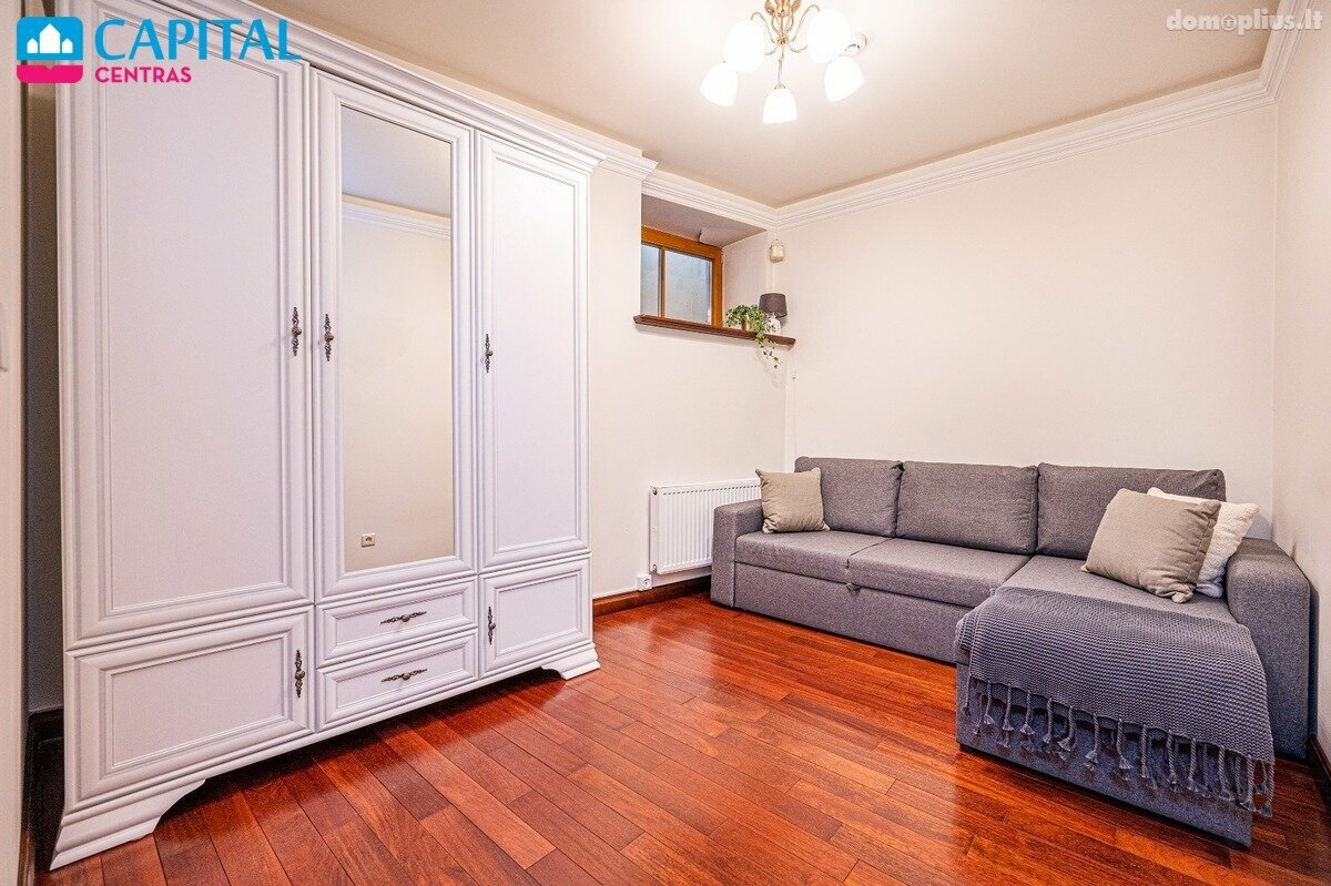 Продается 4 комнатная квартира Vilniuje, Senamiestyje, Aušros Vartų g.