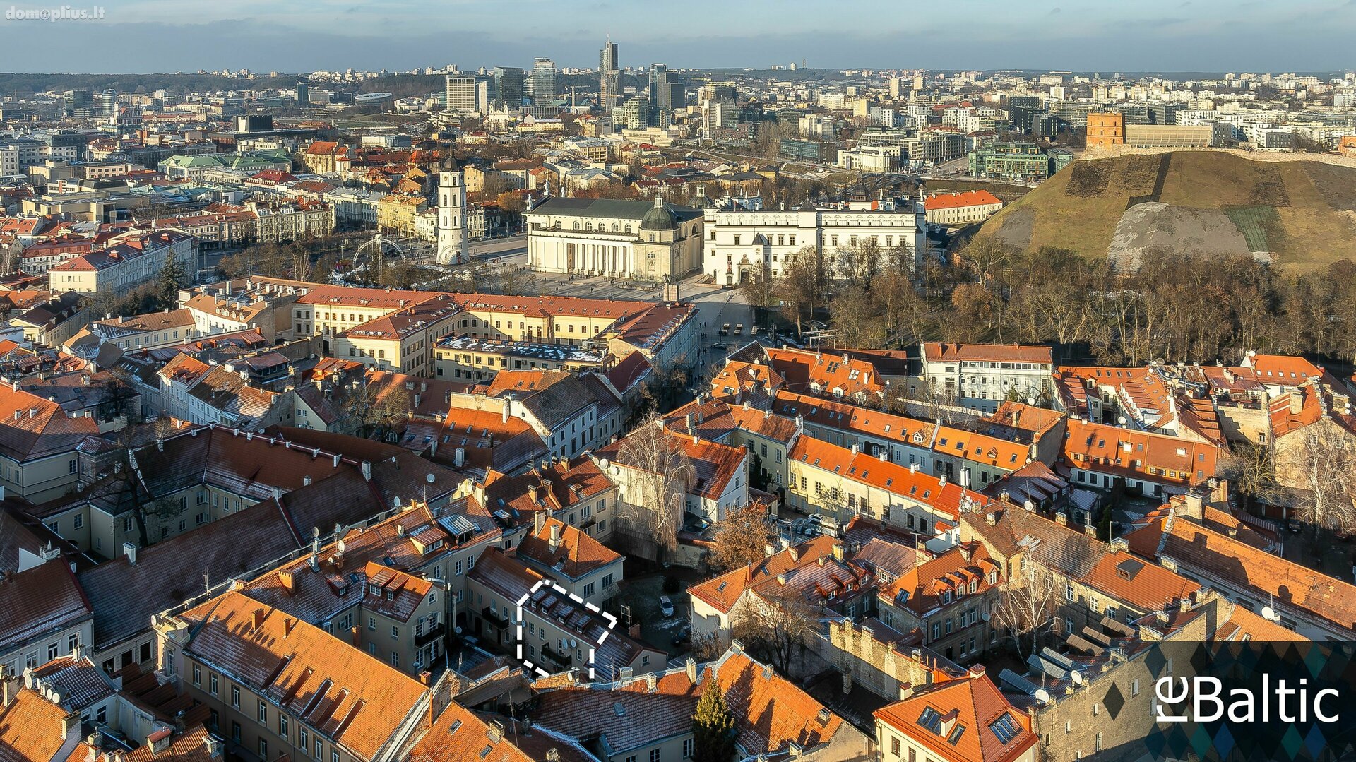 5 rooms apartment for sell Vilniuje, Senamiestyje, Pilies g.