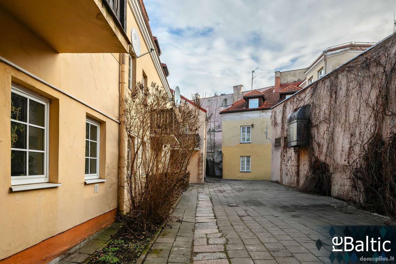 5 rooms apartment for sell Vilniuje, Senamiestyje, Pilies g.