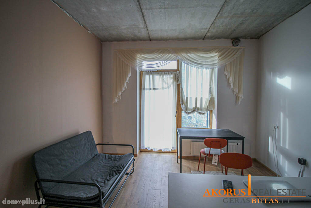 Parduodamas 3 kambarių butas Vilniuje, Karoliniškėse, Sausio 13-osios g.