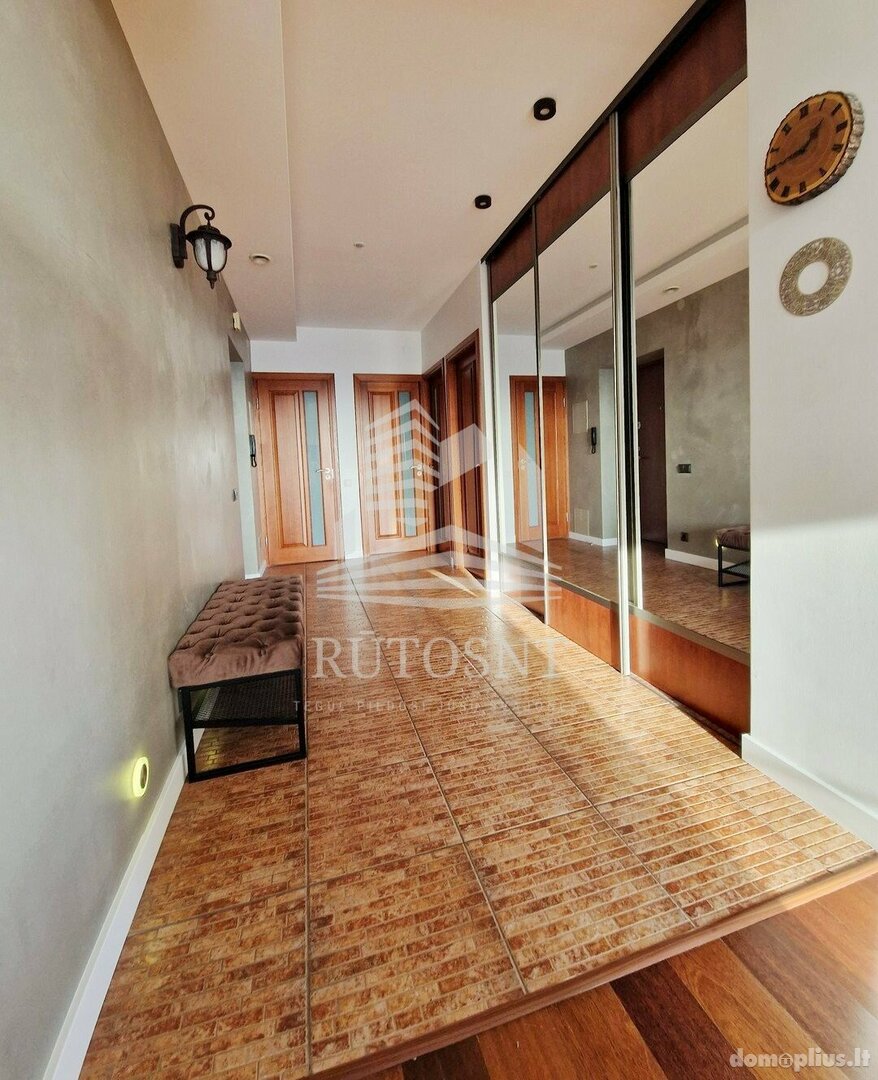 3 rooms apartment for sell Klaipėdoje, Mažojo kaimelio, Dragūnų g.