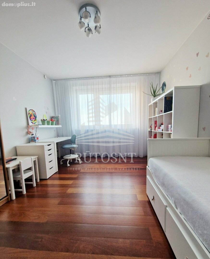3 rooms apartment for sell Klaipėdoje, Mažojo kaimelio, Dragūnų g.