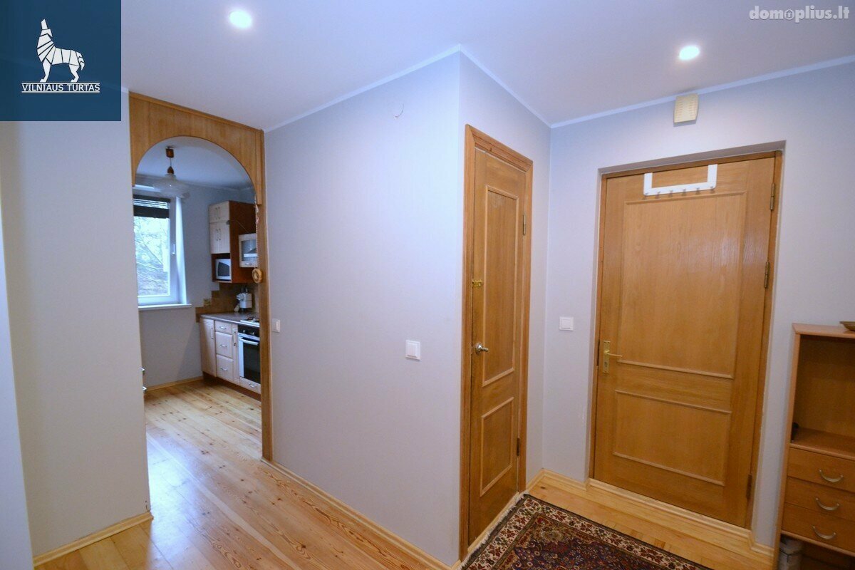 Продается 2 комнатная квартира Vilniuje, Naujininkuose, Liepkalnio g.