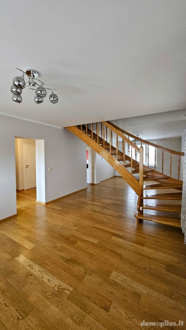 5 rooms apartment for sell Alytuje, Putinuose, Saulėnų g.