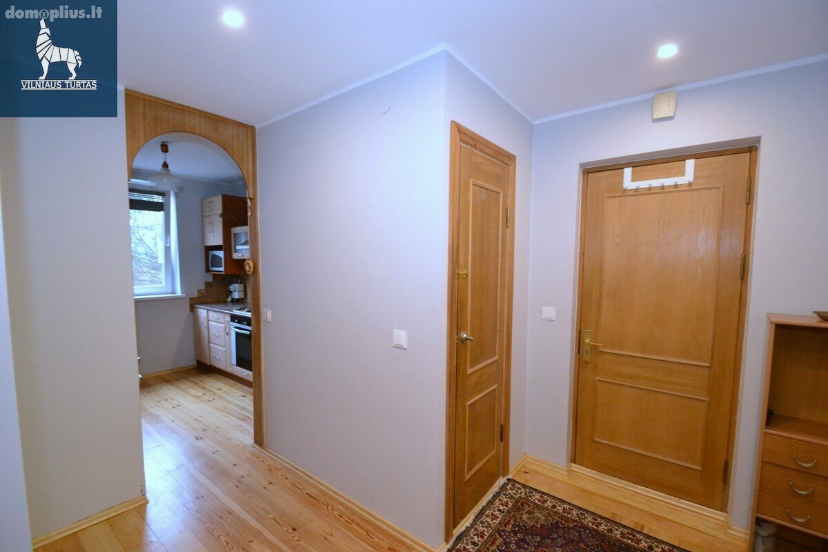 Продается 2 комнатная квартира Vilniuje, Liepkalnyje, Liepkalnio g.