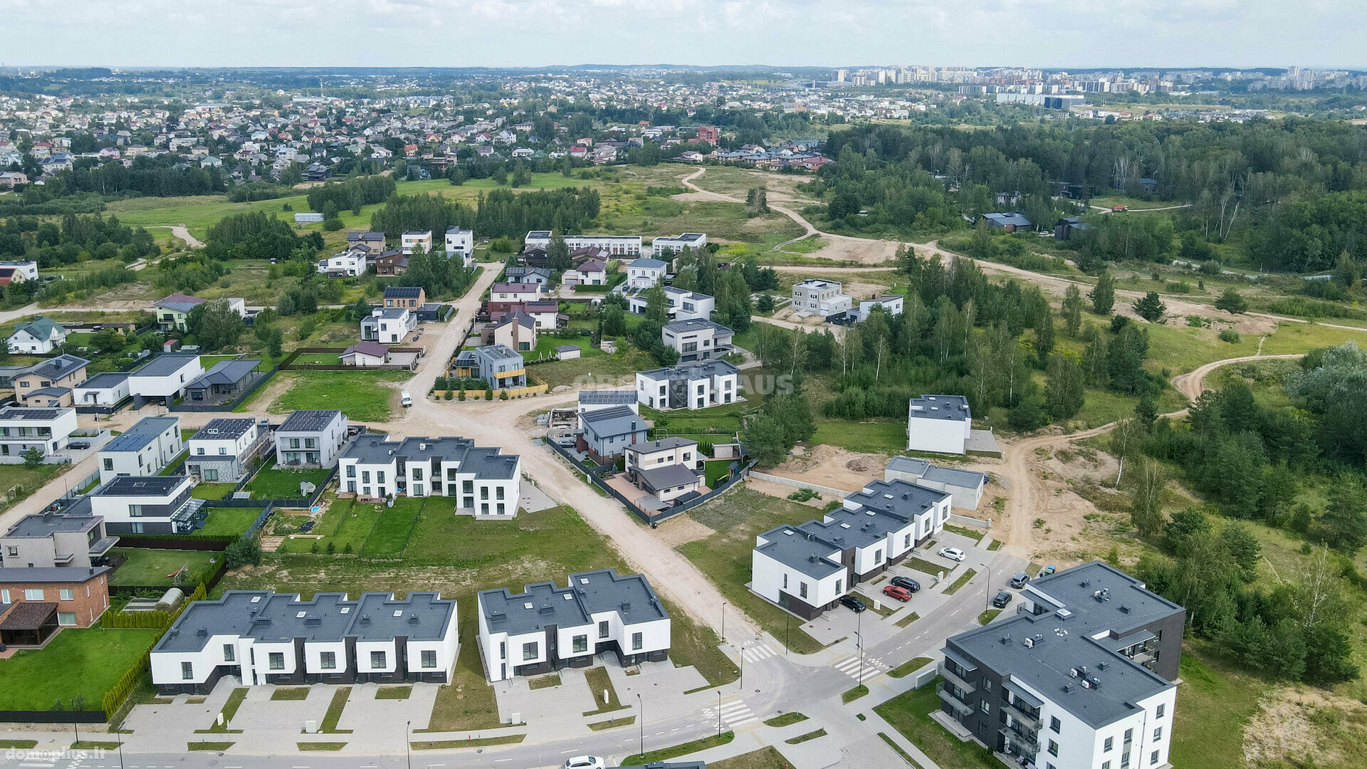 Parduodamas 4 kambarių butas Vilniuje, Pilaitėje