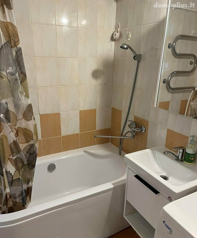 Parduodamas 2 kambarių butas Klaipėdoje, Miško, Vilhelmo Berbomo g.