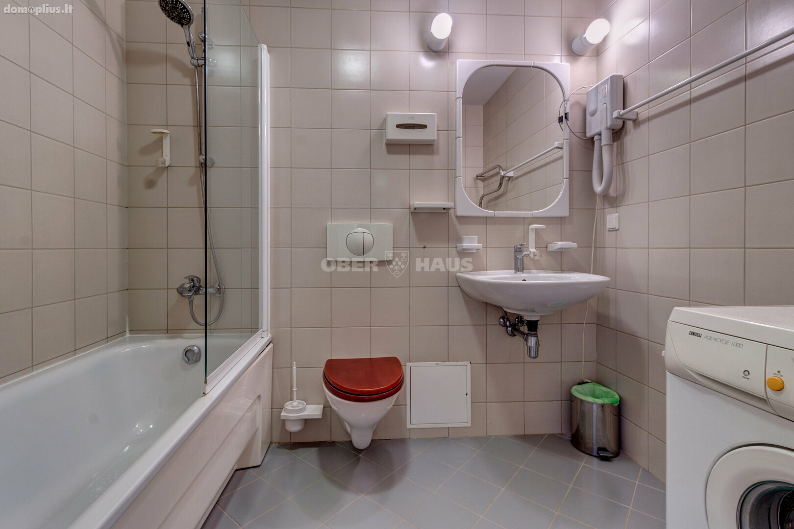 3 rooms apartment for sell Vilniuje, Senamiestyje, Bokšto g.