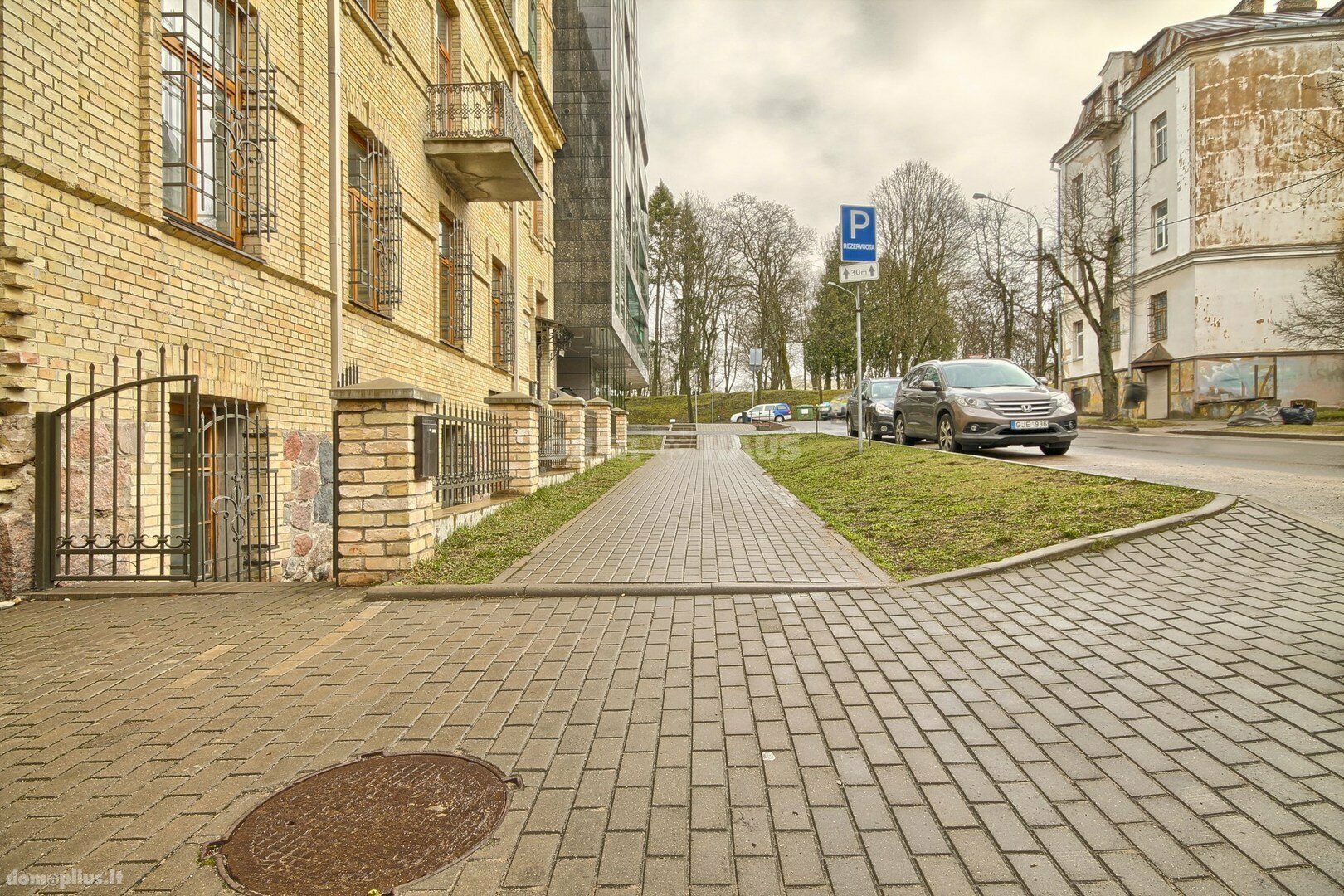 4 kambarių buto nuoma Vilniuje, Senamiestyje, M. Valančiaus g.