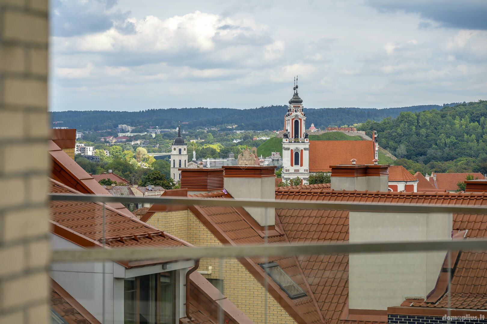 Parduodamas 4 kambarių butas Vilniuje, Senamiestyje, Mindaugo g.