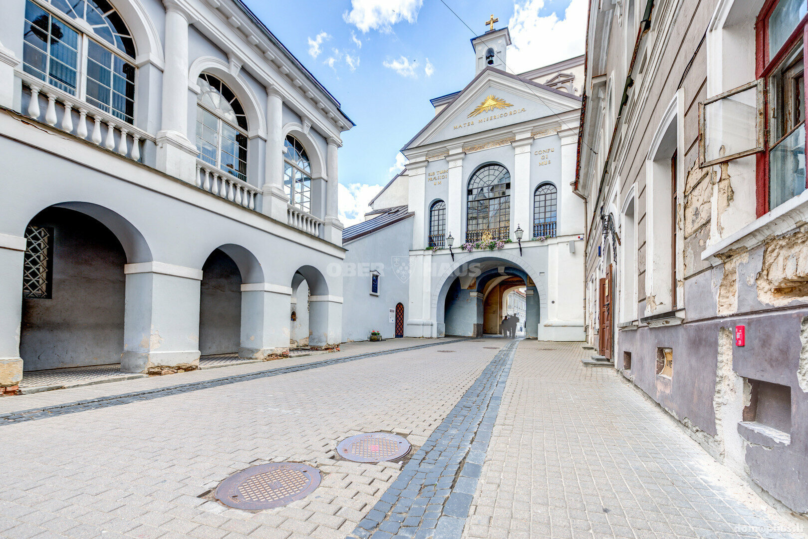 4 kambarių buto nuoma Vilniuje, Senamiestyje, Aušros Vartų g.