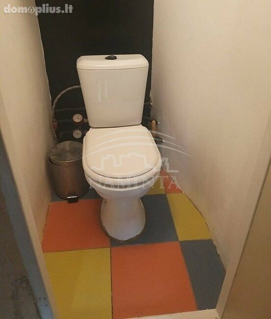 Parduodamas 1 kambario butas Kretingos rajono sav., Kretingoje, Savanorių g.