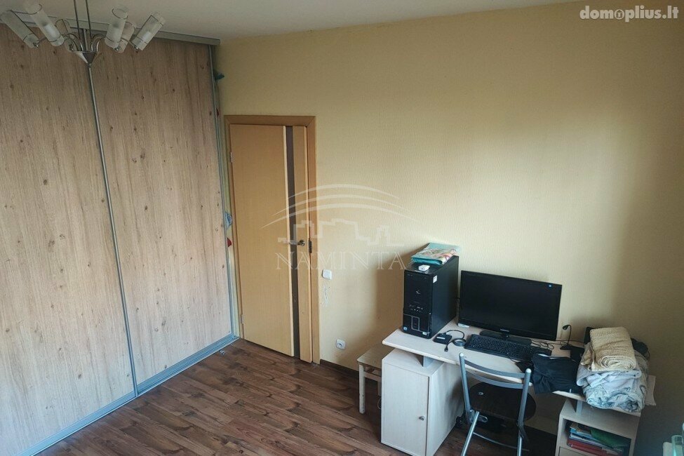 Parduodamas 3 kambarių butas Klaipėdoje, Laukininkuose, Laukininkų g.