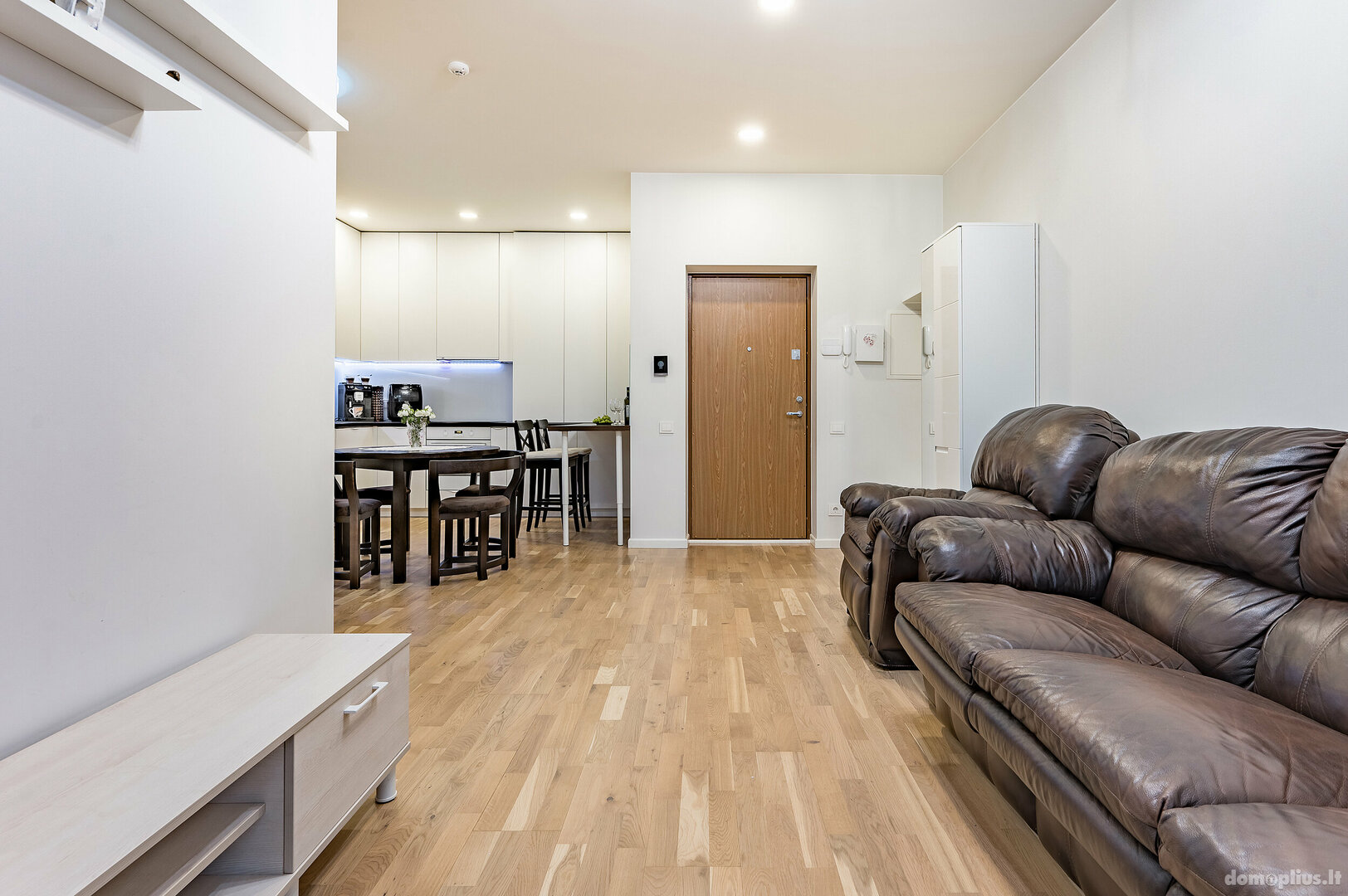 Продается 4 комнатная квартира Vilniuje, Tarandėje, Tarandės g.
