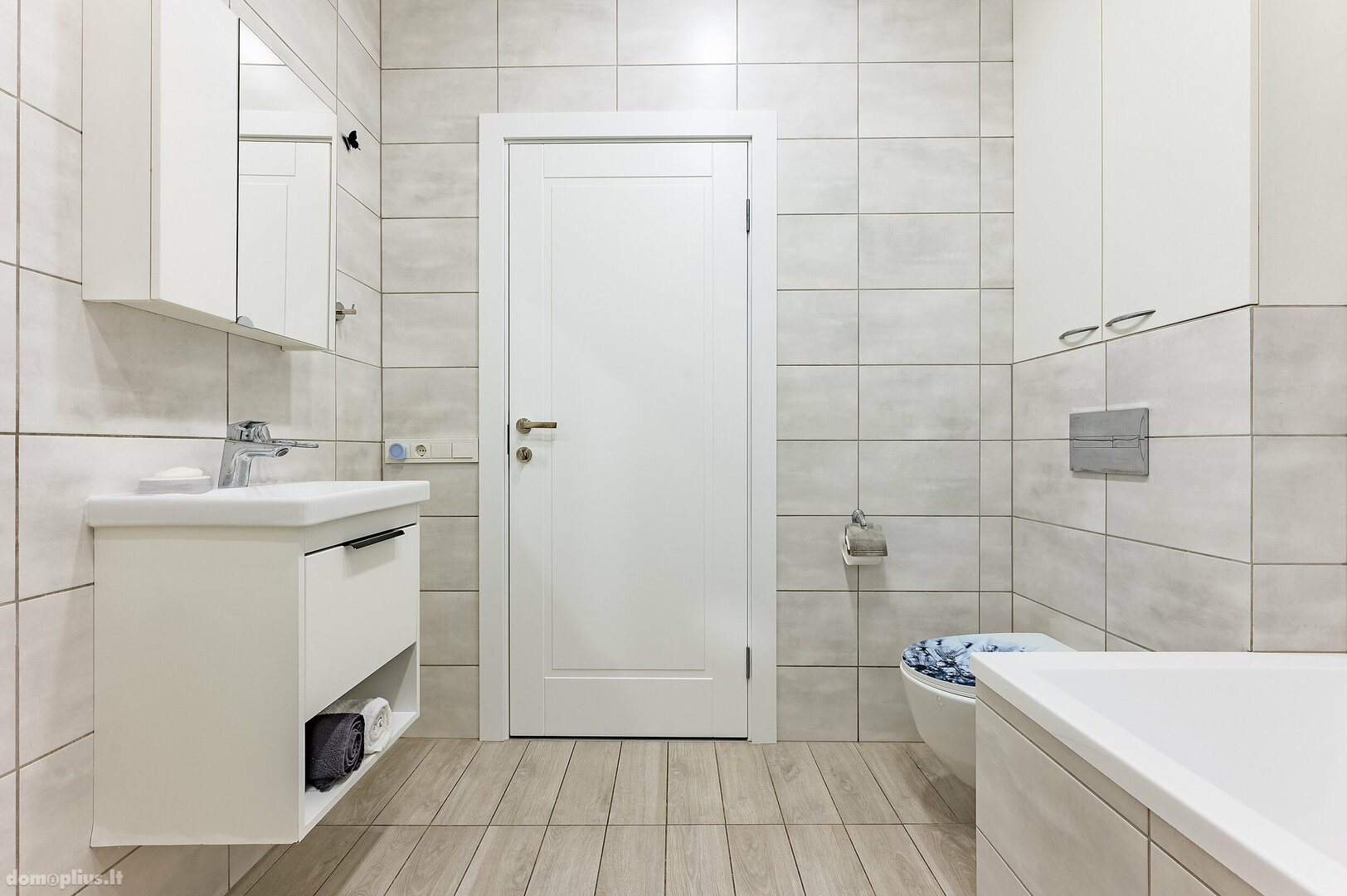 Продается 4 комнатная квартира Vilniuje, Tarandėje, Tarandės g.