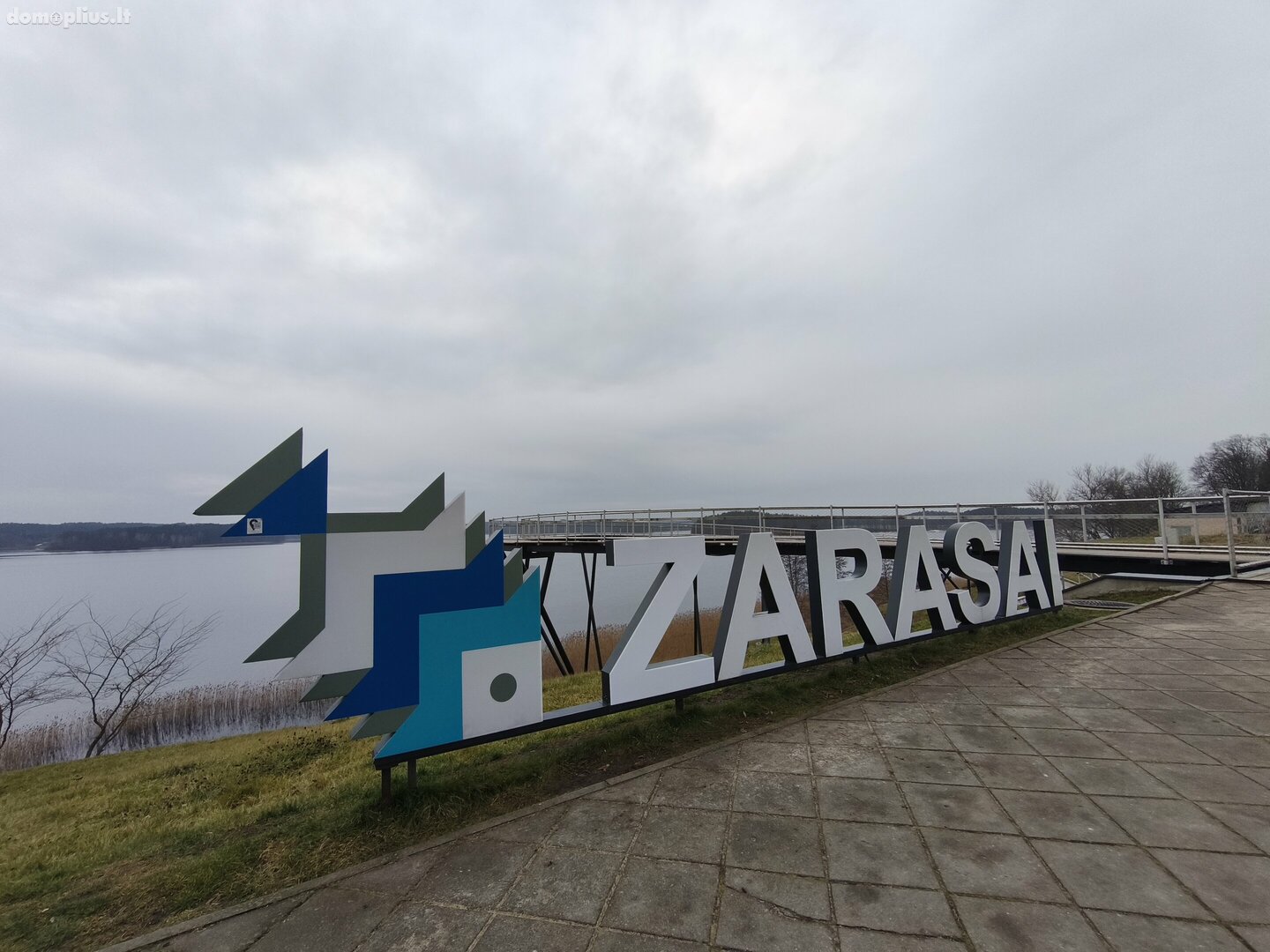 Parduodamas 3 kambarių butas Zarasų rajono sav., Zarasuose, S. Nėries g.