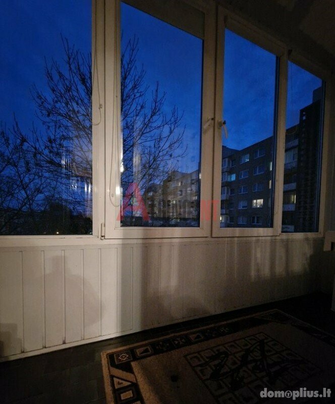 Parduodamas 4 kambarių butas Klaipėdoje, Naujakiemyje, Naujakiemio g.