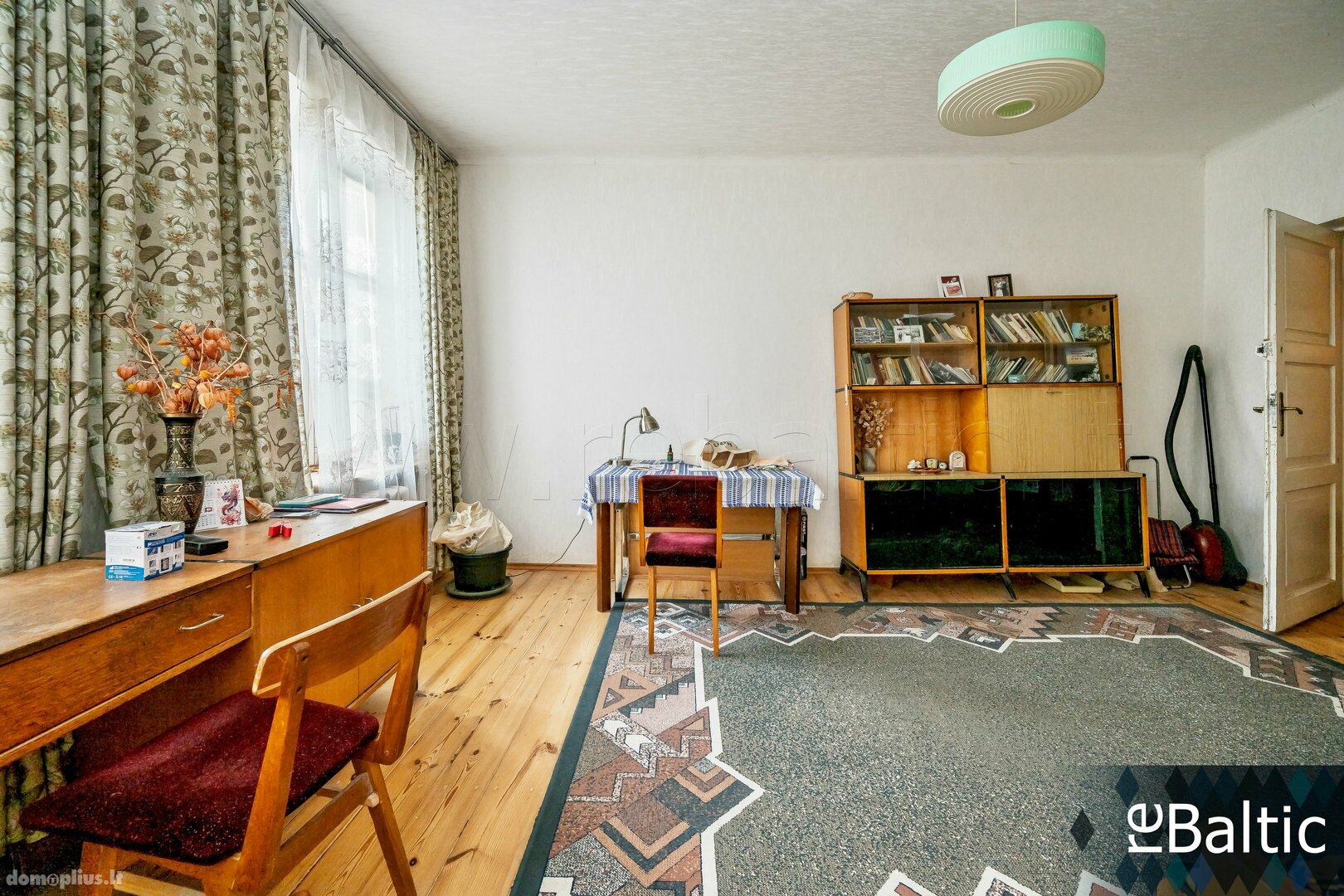 Parduodamas 4 kambarių butas Vilniuje, Naujamiestyje, A. Vivulskio g.