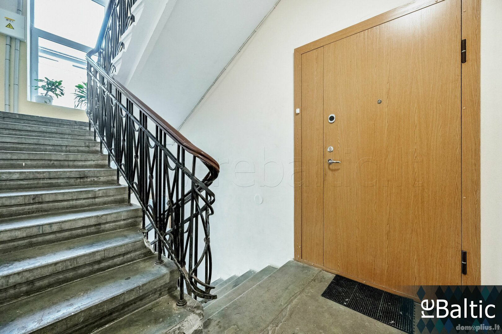 Parduodamas 4 kambarių butas Vilniuje, Naujamiestyje, A. Vivulskio g.
