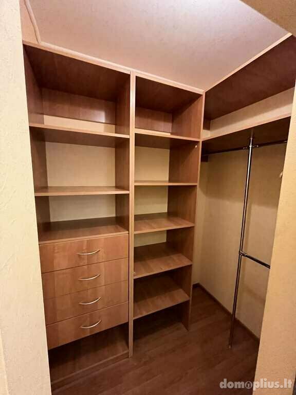 Parduodamas 3 kambarių butas Utenos rajono sav., Utenoje, V. Kudirkos g.
