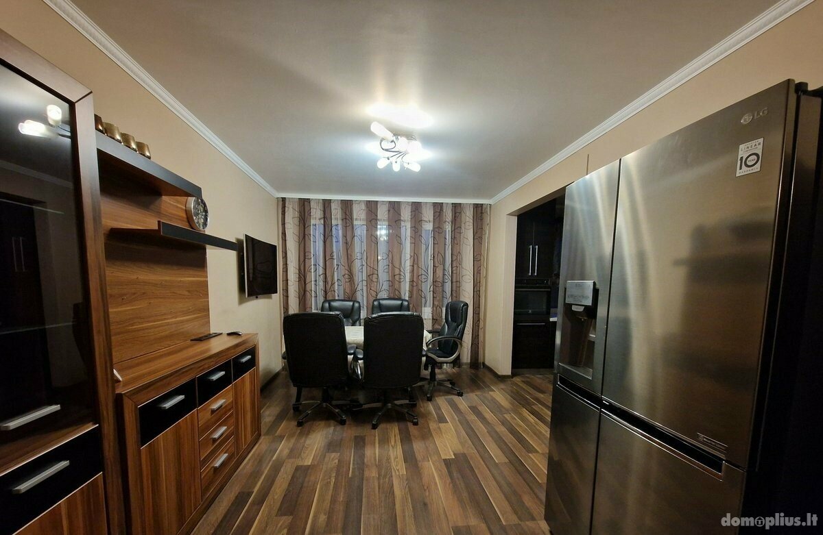 Продается 4 комнатная квартира Klaipėdoje, Naujakiemyje, Naujakiemio g.