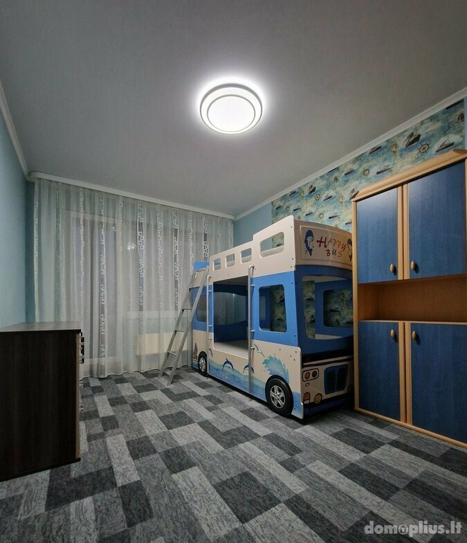Продается 4 комнатная квартира Klaipėdoje, Naujakiemyje, Naujakiemio g.