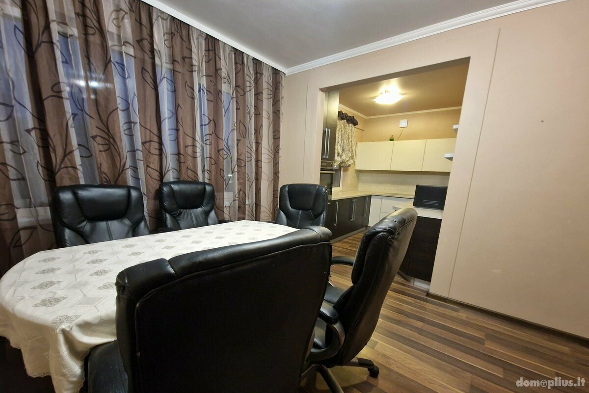 Продается 4 комнатная квартира Klaipėdoje, Naujakiemyje, Naujakiemio g.