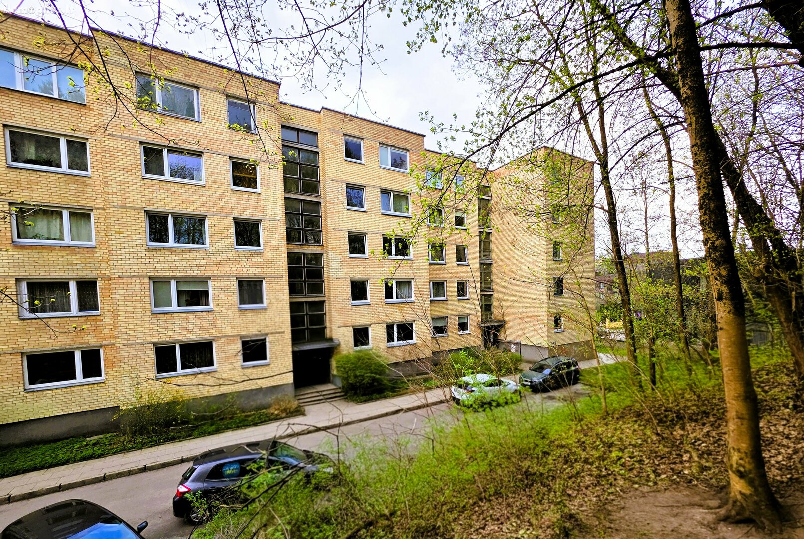 Parduodamas 2 kambarių butas Vilniuje, Antakalnyje, Peteliškių g.