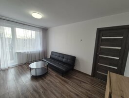 Parduodamas 3 kambarių butas Akmenės rajono sav., Naujoji Akmenė, Respublikos g.