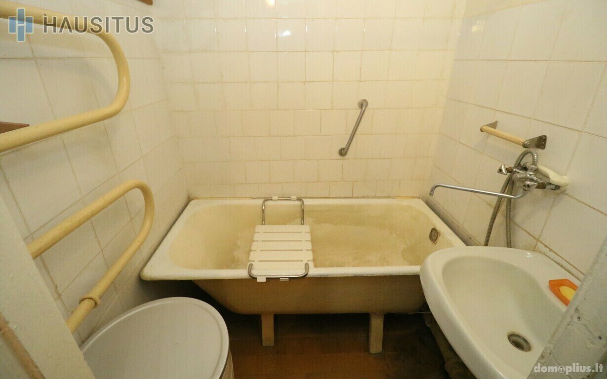 Parduodamas 2 kambarių butas Anykščių rajono sav., Anykščiuose, J. Biliūno g.
