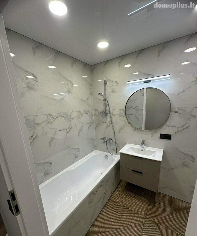 3 rooms apartment for sell Klaipėdoje, Centre, Taikos pr.