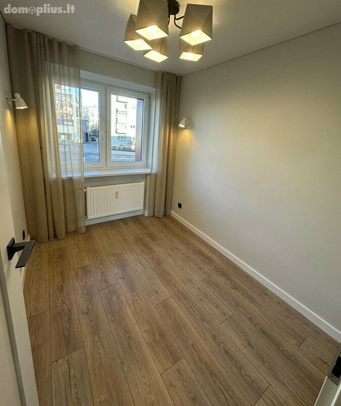 3 rooms apartment for sell Klaipėdoje, Centre, Taikos pr.
