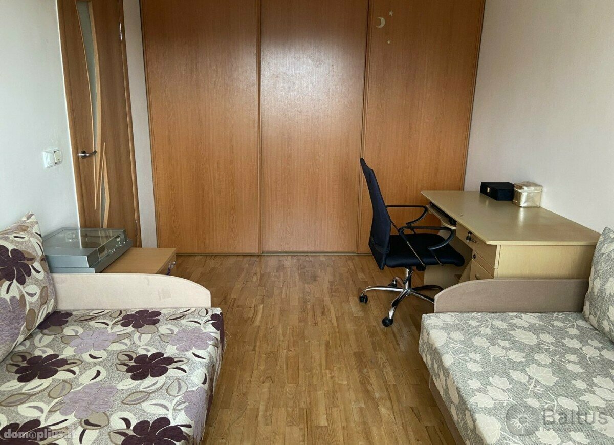 Parduodamas 3 kambarių butas Klaipėdoje, Vėtrungėje, Taikos pr.
