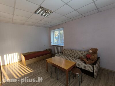 Parduodamas 2 kambarių butas Utenos rajono sav., Utenoje, J. Basanavičiaus g.
