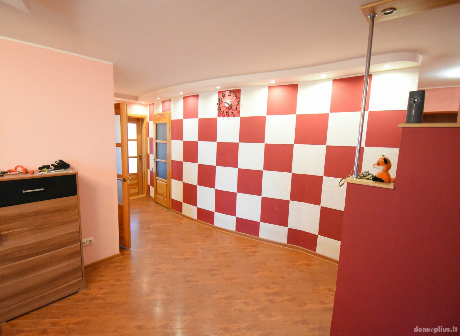 Parduodamas 3 kambarių butas Telšių rajono sav., Telšiuose, Rambyno g.