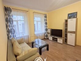 1 room apartment Kaune, Senamiestyje, M. Daukšos g.