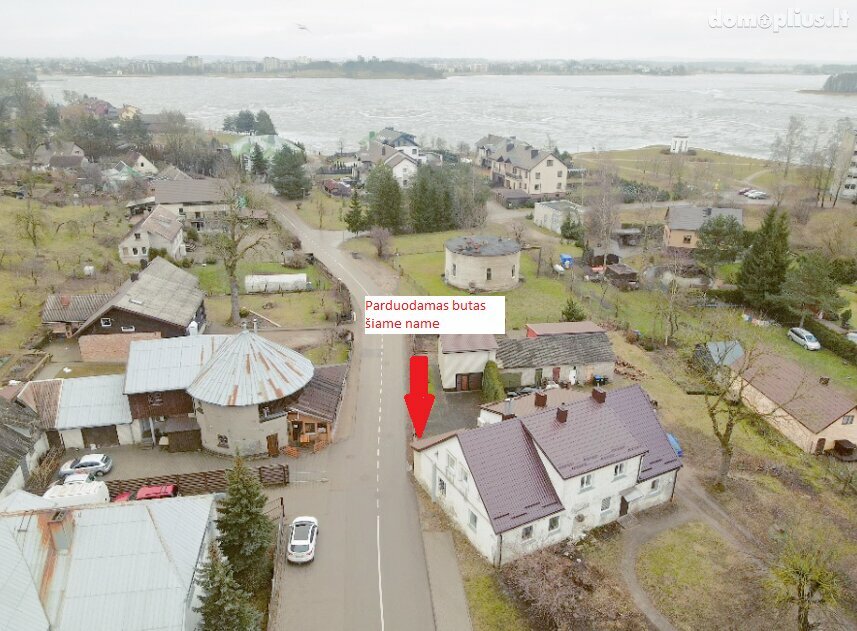 Parduodamas 2 kambarių butas Telšių rajono sav., Telšiuose, Ežero g.