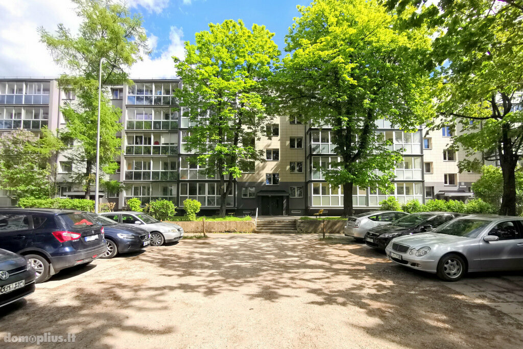 Parduodamas 2 kambarių butas Vilniuje, Antakalnyje, P. Vileišio g.
