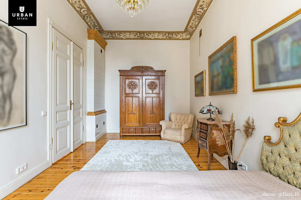 Parduodamas 5 kambarių butas Vilniuje, Senamiestyje, A. Jakšto g.