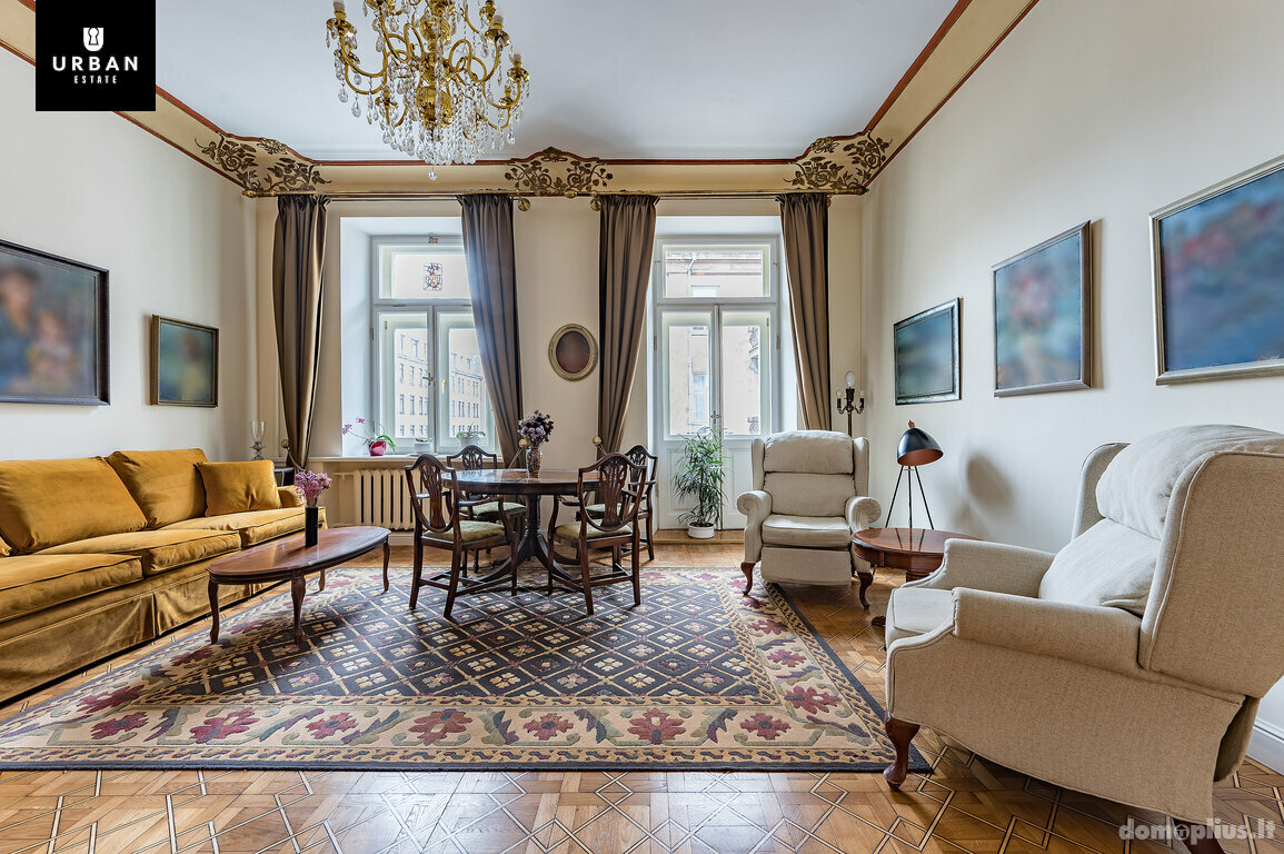 Parduodamas 5 kambarių butas Vilniuje, Senamiestyje, A. Jakšto g.