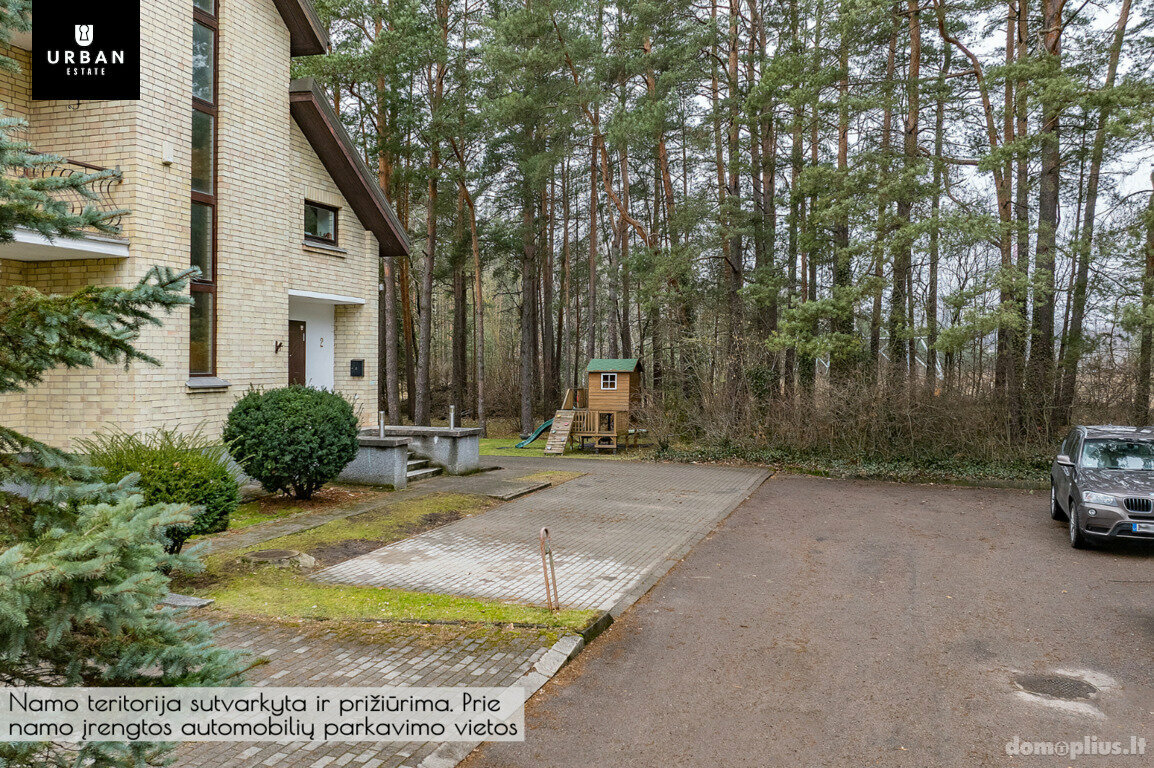 Parduodamas 5 kambarių butas Vilniuje, Lazdynėliuose, Šalnos g.