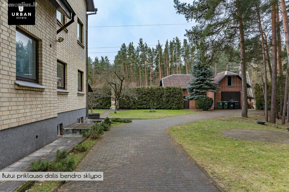 Parduodamas 5 kambarių butas Vilniuje, Lazdynėliuose, Šalnos g.