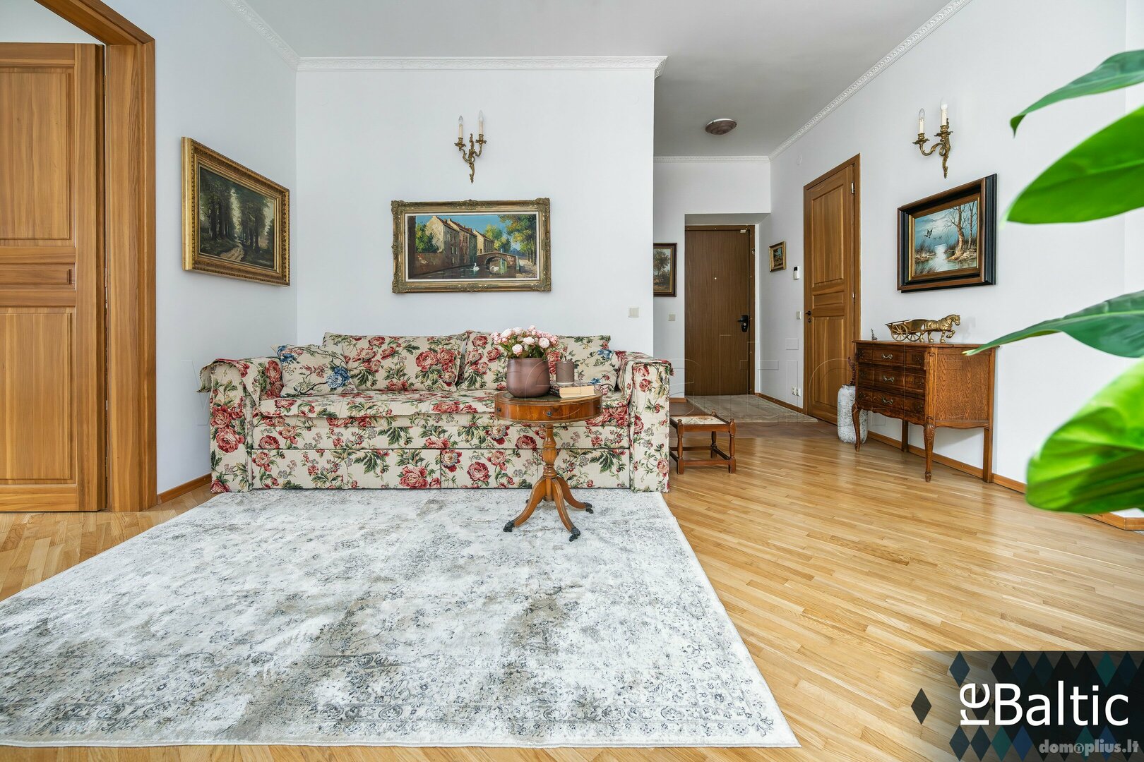 Parduodamas 2 kambarių butas Vilniuje, Senamiestyje, Gedimino pr.