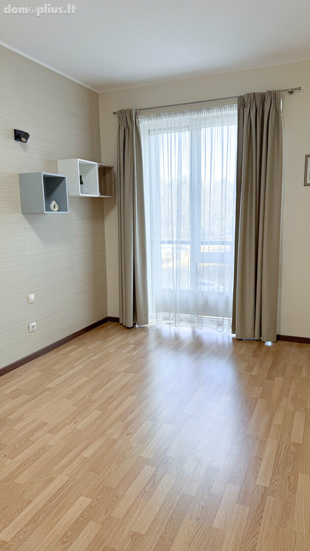 Продается 2 комнатная квартира Vilniuje, Pilaitėje, Nidos g.