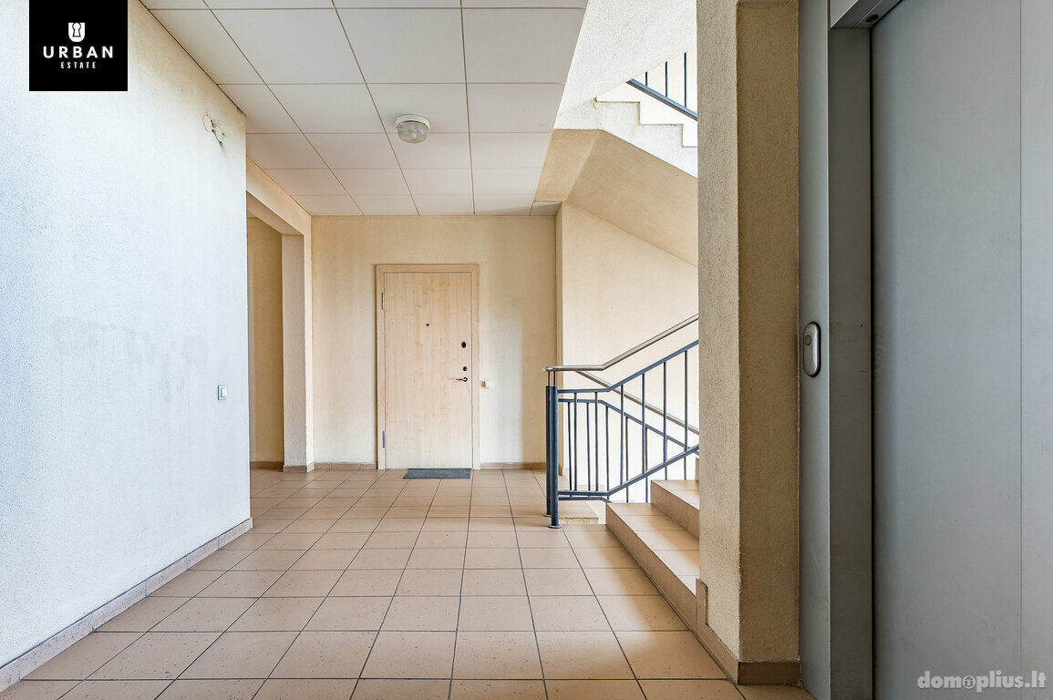 Parduodamas 3 kambarių butas Vilniuje, Lazdynėliuose, Jonažolių g.